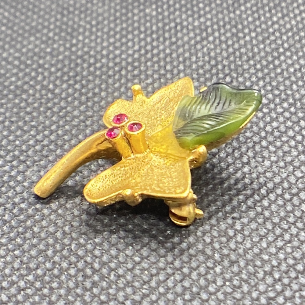 Joan Rivers Gold Leaf Green Ruby Rhinestones - image 4